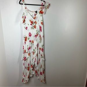 Torrid Size 1 Flowy Floral Spring/Summer High-Low Dress Plus Size 14/16